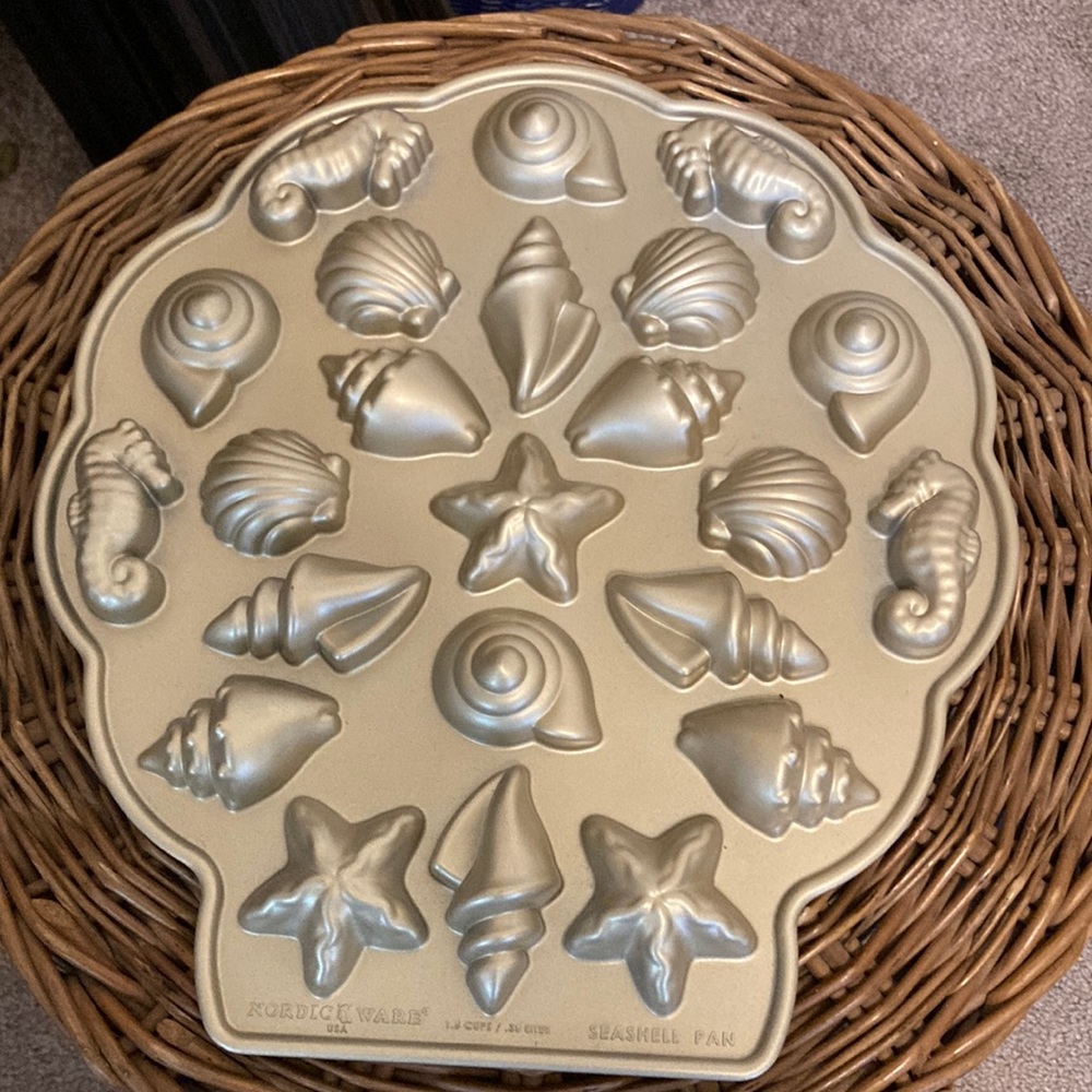 Seashore theme candy mold